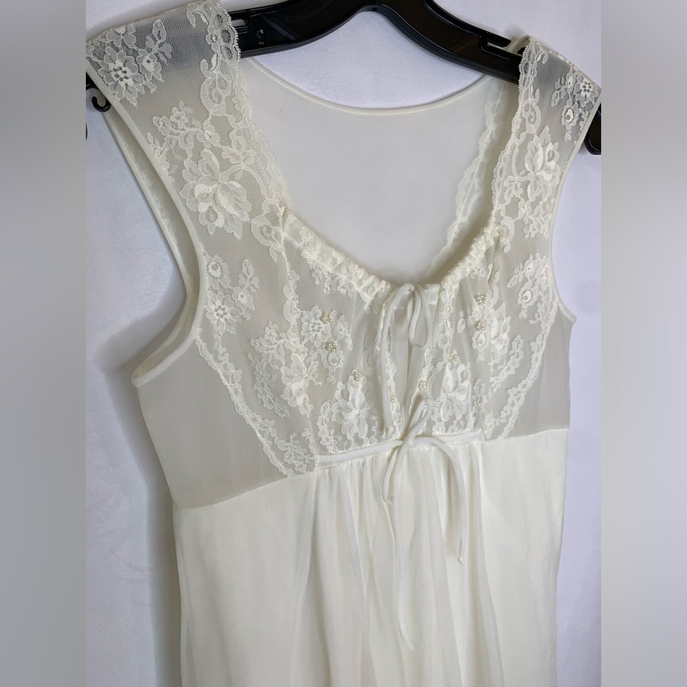Vintage shadowline ivory bridal nightgown pearls and lace coquette small - Picture 3 of 7